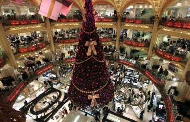 Pohon Natal Galeries Lafayette