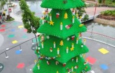 Pohon Natal Lego