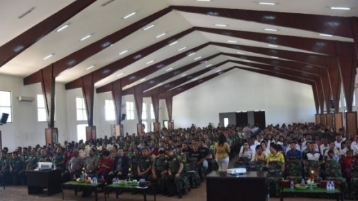 Bikin KKR di KODAM Kasuari, Ribuan Jemaat dan TNI AD Hadir Dengan Penuh Antusias!