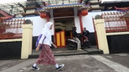 Kampung Ini Menjunjung Tinggi Toleransi Beragama. Masjid dan Gereja Aja Satu Tembok Loh!