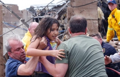 Kisah Inspiratif Tornado Oklahoma, Guru Korbankan Diri Selamatkan Siswa