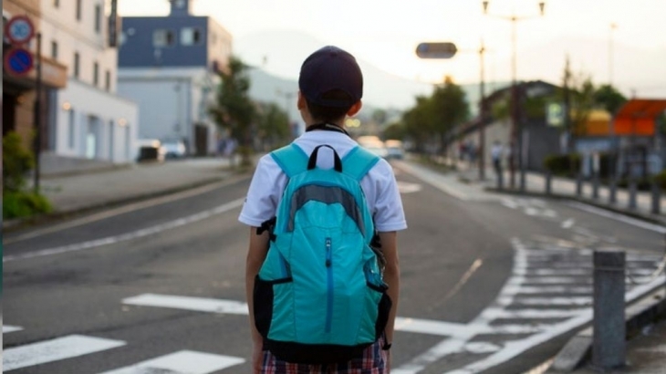 Tas Sekolah Anak yang Terlalu Berat, Apa Dampaknya?