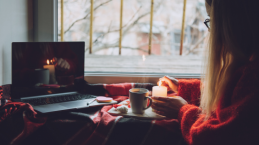 5 Tips Komunikasi untuk Anda yang Jalani Long Distance Marriage