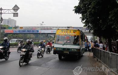 Sah, Besok Tarif Angkutan Umum di Jakarta Naik