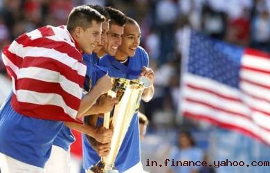 Kalahkan Panama, Amerika Serikat Angkat Trofi Piala Emas 2013