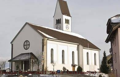 Paduan Suara Gereja Swiss Lantunkan Lagu Desaku Yang Kucinta