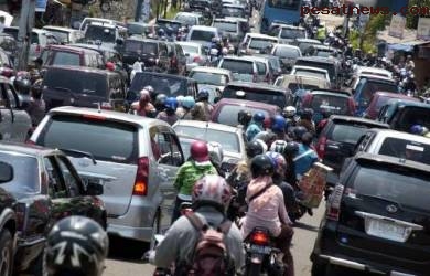 Tukang Ojek Untung Besar Jika Jalur Puncak Macet Saat Tahun Baru