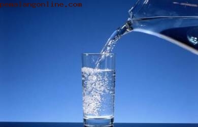 4 Manfaat Air Putih Untuk Kulit