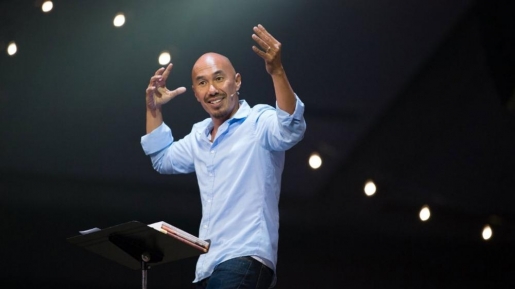 Penginjil Francis Chan Sebut Gereja-gereja Kristen di Amerika Serikat Bodoh, Ini Alasannya