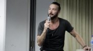 Carl Lentz: Tugas Gereja adalah Kasihi dan Layani Para Pengungsi