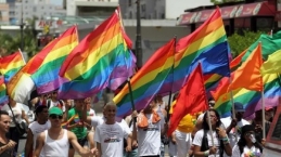 Orangtua Murid Ajukan Tuntutan Hak Siswa untuk Memilih Tidak Mengikuti Kurikulum LGBTQ+