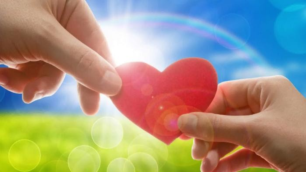 Makna Cinta Kasih Dalam Hubungan Komunitas Kristiani