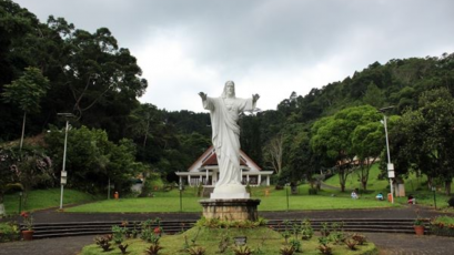 Lembah Karmel Diserang Massa