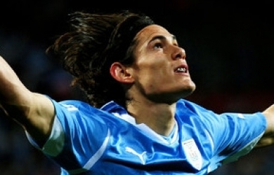 Tiga Klub Raksasa Sepakbola Buru Edinson Cavani