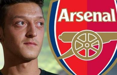 Legenda Arsenal Puji Penampilan Mesut Oezil