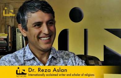 Reza Aslan Tertawakan Larangan Kata Allah Di Malaysia
