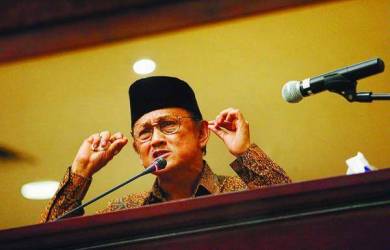 BJ Habibie: Presiden RI 2014 Idealnya Beragama Islam