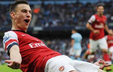 Koscielny Donasikan Gajinya Untuk Cagar Seni