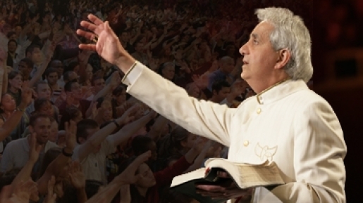 Pendeta Benny Hinn Mengalami Serangan Jantung