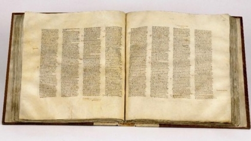 Alkitab Tertua Didunia Dipamerkan di Inggris