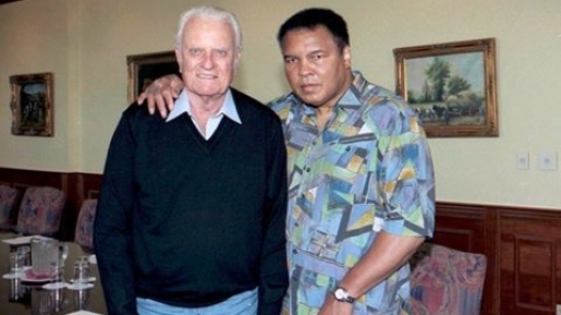Billy Graham Berharap Muhammad Ali Percaya Kristus