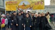 Para Pendeta di Rumania Turun Ke Jalan Menentang Aborsi