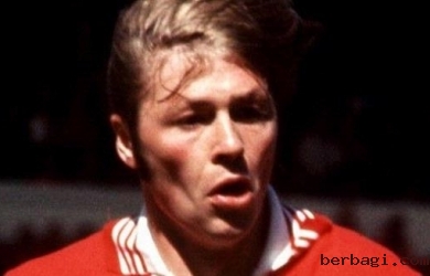 Pemain Legendaris MU, Brian Greenhoof Meninggal