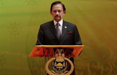 Sultan Brunei Paksa Warganya Ikuti Hukum Syariah