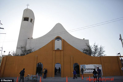 Gereja Meksiko Terapkan Sistem Keamanan Lampu Lalu Lintas