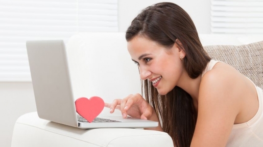 Dapatkah Cinta Sejati Ditemukan Di Situs Kencan Online?