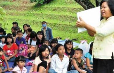 Orangtua dan Guru Sekolah Minggu sebagai kawan sekerja dalam proses pendidikan rohani anak dalam kon