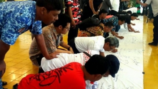 Deklarasikan Yogya Damai, Ini Respon Warga dan Gubernur Pada Serangan Di Gereja St Lidwina