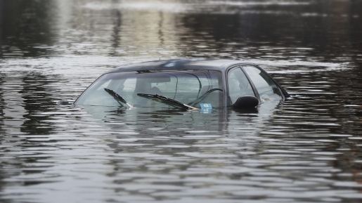 Pertolongan Pertama Saat Banjir Datang