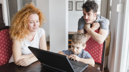 Serba Online, Bagaimana Cara Orang Tua Mendampingi Anak Dari Internet?