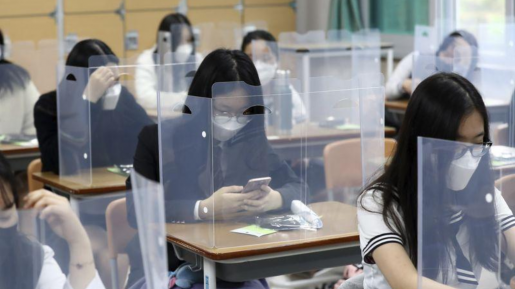 Sekolah Kembali Dibuka, Orang Tua Gausah Khawatir. Ini Protokol Yang Perlu Kamu Ajarkan