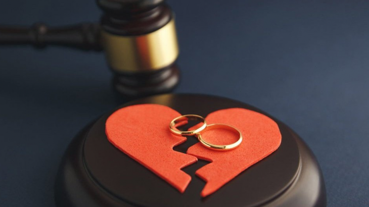 21 Ayat Alkitab yang Berbicara Tentang Perceraian