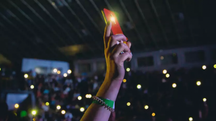 Lebih Dari 1.100 Orang Dimenangkan Lewat Pertunjukan Natal Tahunan Champion Forest Baptist