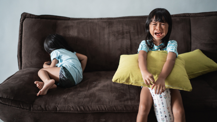 Jangan Panik Kalau Anak Tantrum, Hadapi Dengan 7 Cara Pintar Ini Yuk Parents!