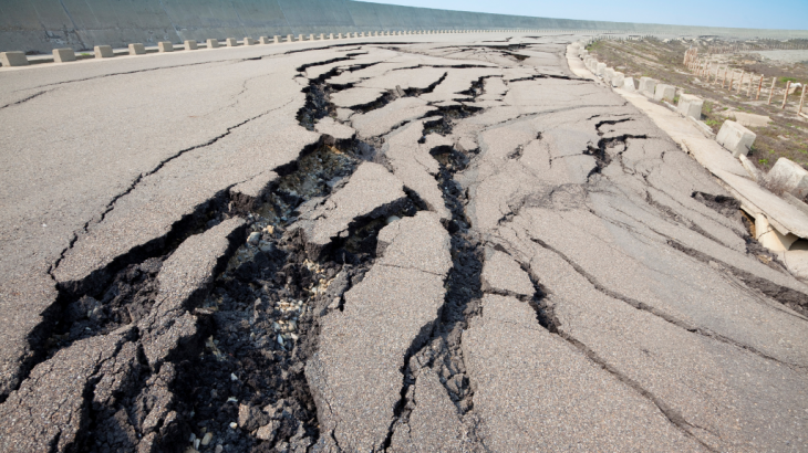 12 Panduan Menyelamatkan Diri Saat Terjadi Gempa Bumi