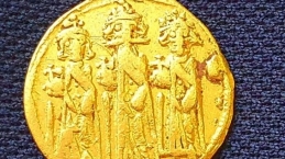 Penemuan Koin Bizantium Ini Diyakini Sebagai Gambaran Penyaliban Yesus, Apa Iya?