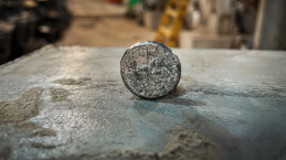 Anak 11 Tahun Menemukan Koin Kuno Yerusalem yang Mungkin Telah Dicetak di Temple Mount