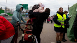 Di Tengah Keputusasaan Pengungsi Ukraina, Ada Kisah Mengharukan dari Warga Polandia