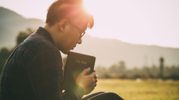 8 Ayat Doa Peperangan yang Bisa Membantumu Saat Hadapi Masa-masa Sulit