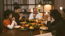 5 Alasan Penting Berdoa Sebelum Makan Untuk Orang Kristen