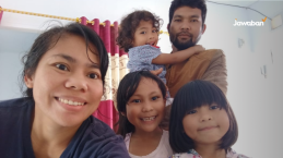 Ibu Ini Temukan Satu Peran yang Seringkali Terlupakan di Keluarga dan Mengubah Keluarganya