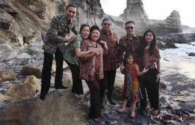 7 Tanggapan Gamblang Ani Yudhoyono Pada Followernya