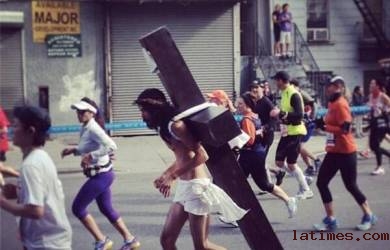 Yesus Terlihat Marathon di New York