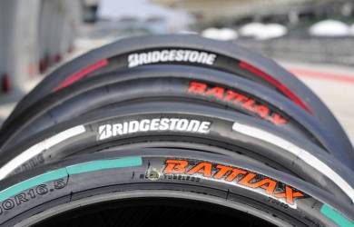 Di MotoGP 2014, Ban Bridgestone Akan Lebih Berwarna