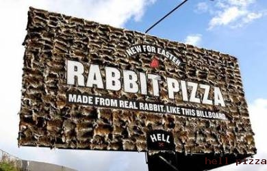 Hell Pizza, Rayakan Paskah dengan Billboard Kulit Kelinci