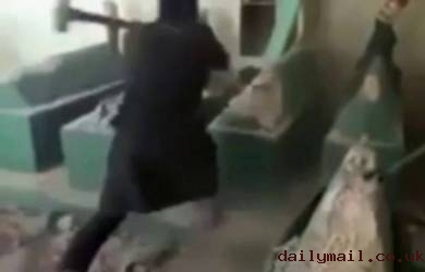 ISIS Hancurkan Makam Yunus di Niniweh